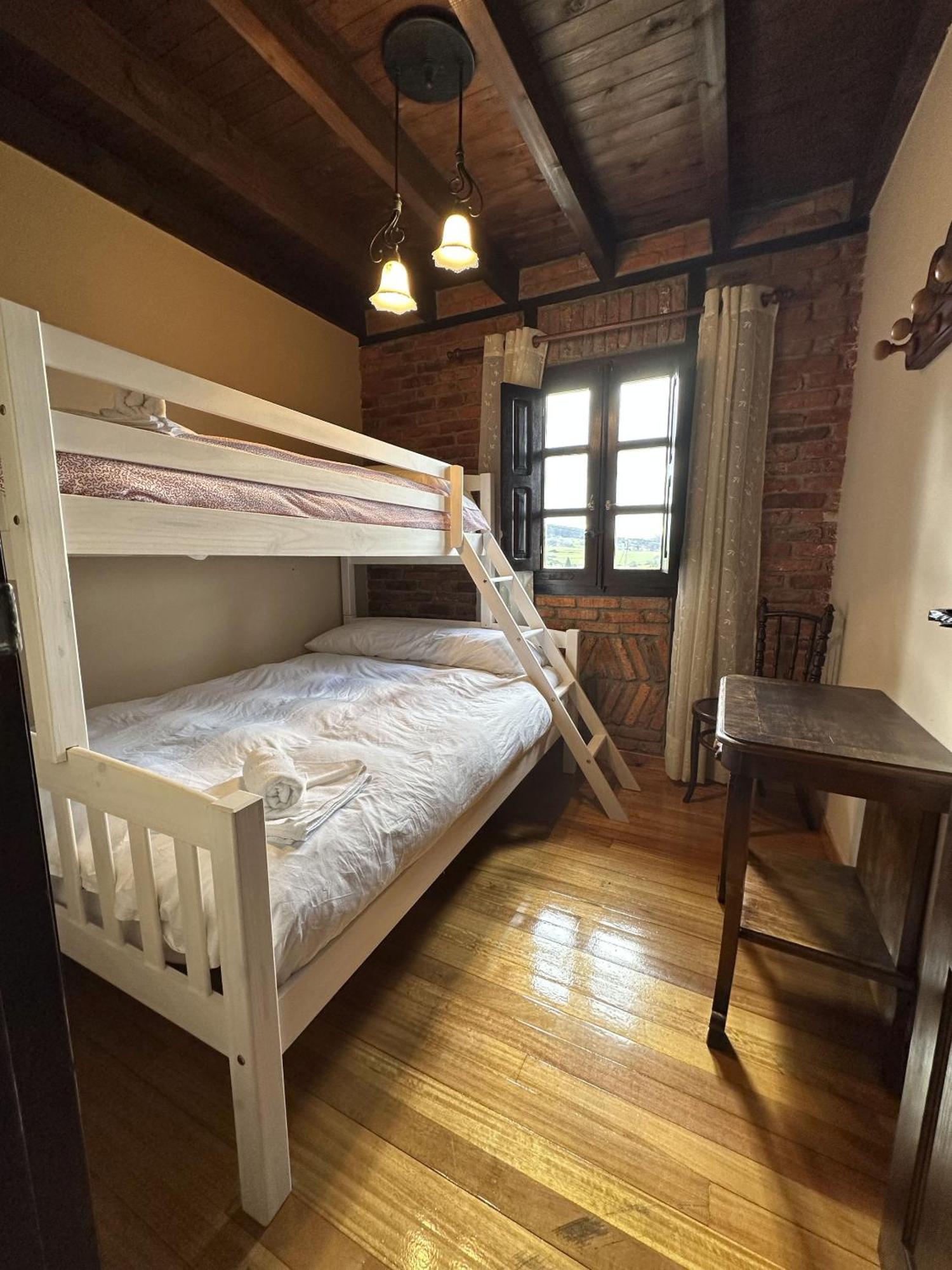 Apartamentos La Gloria Santillana del Mar Værelse billede